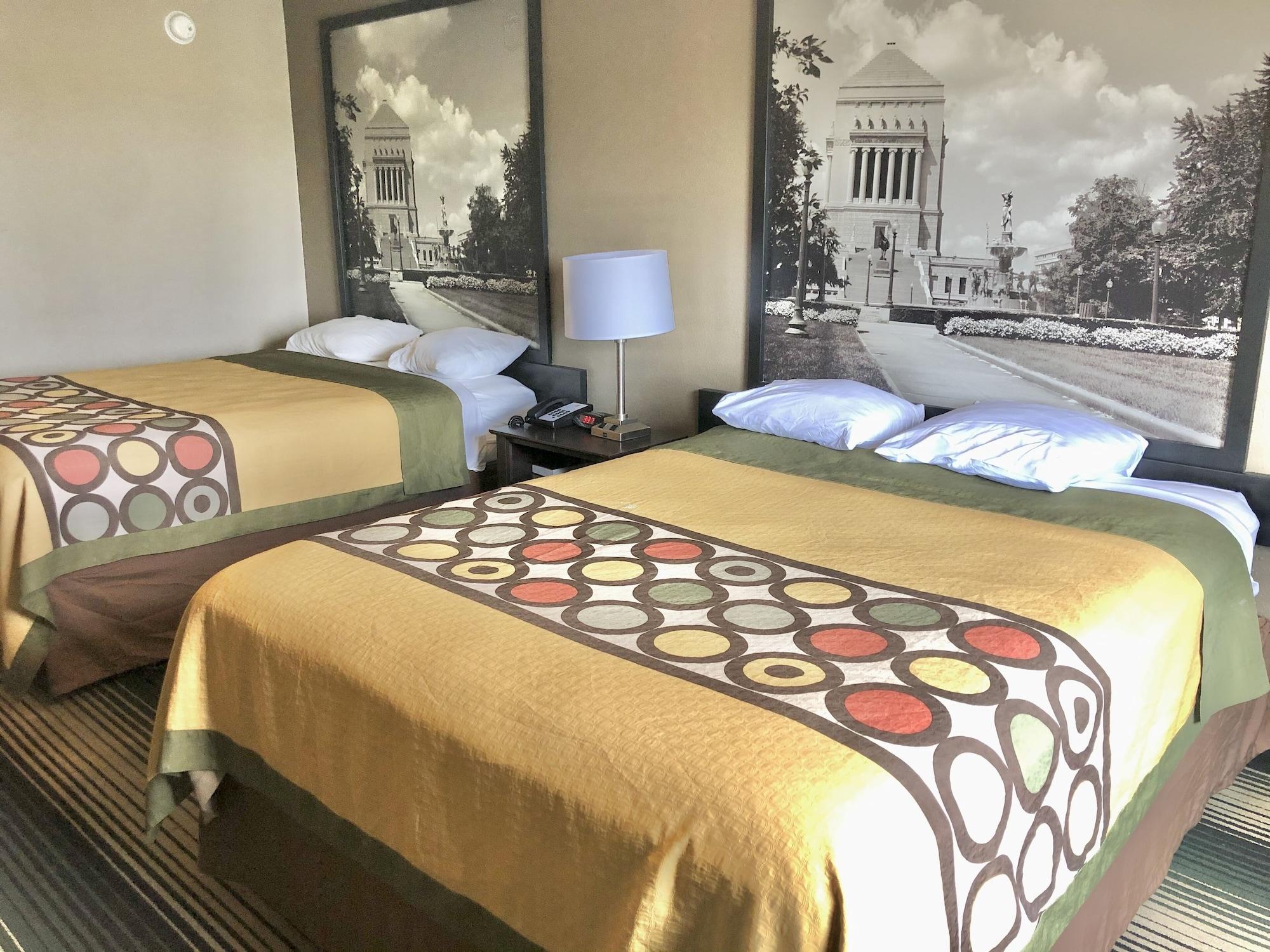 Super 8 By Wyndham Indianapolis South Motel Екстериор снимка