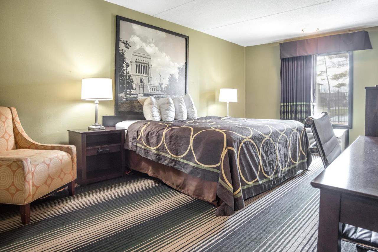 Super 8 By Wyndham Indianapolis South Motel Екстериор снимка
