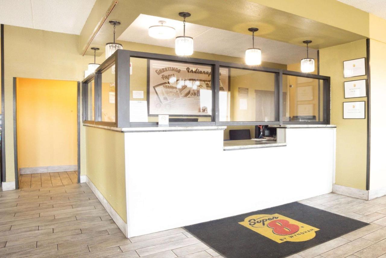 Super 8 By Wyndham Indianapolis South Motel Екстериор снимка